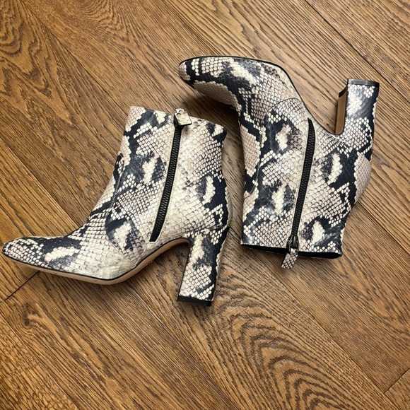 STUART WEITZMAN SNAKE BLOCK BOOTIE - Picture 8 of 11